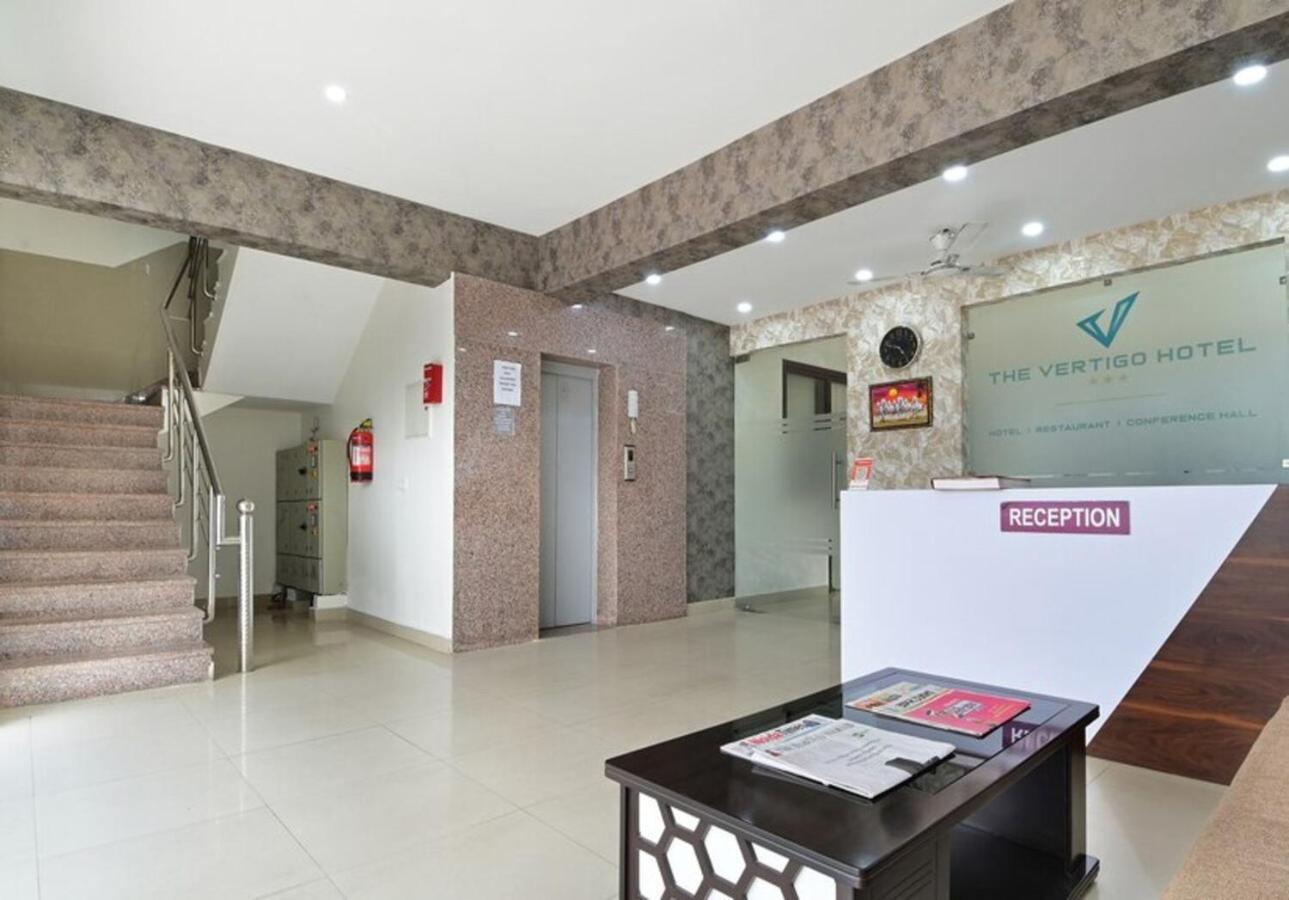 Hotel The Vertigo By Boom Rooms Noida Exterior foto
